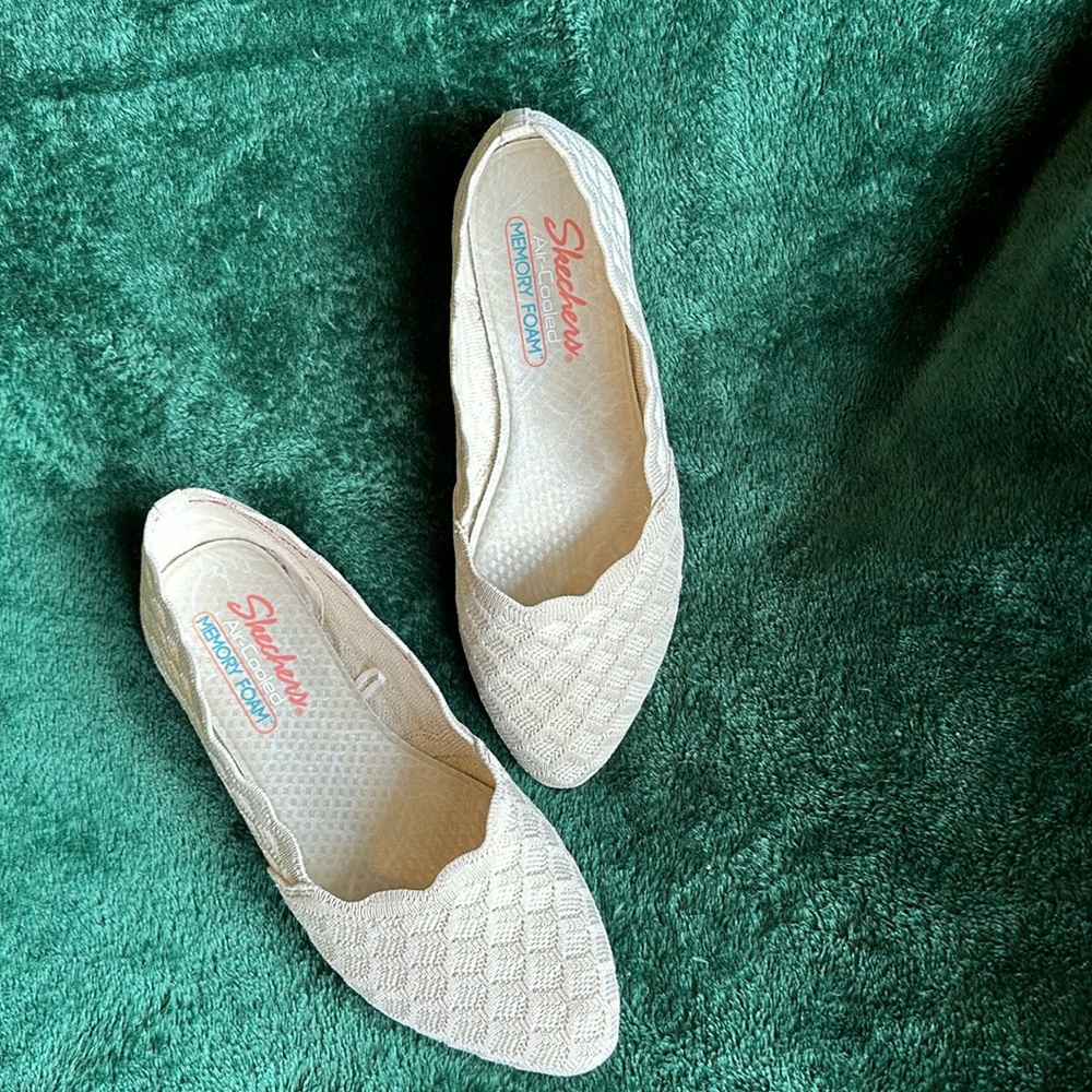 Ballet Flats: “Cleo Honeycomb” style.